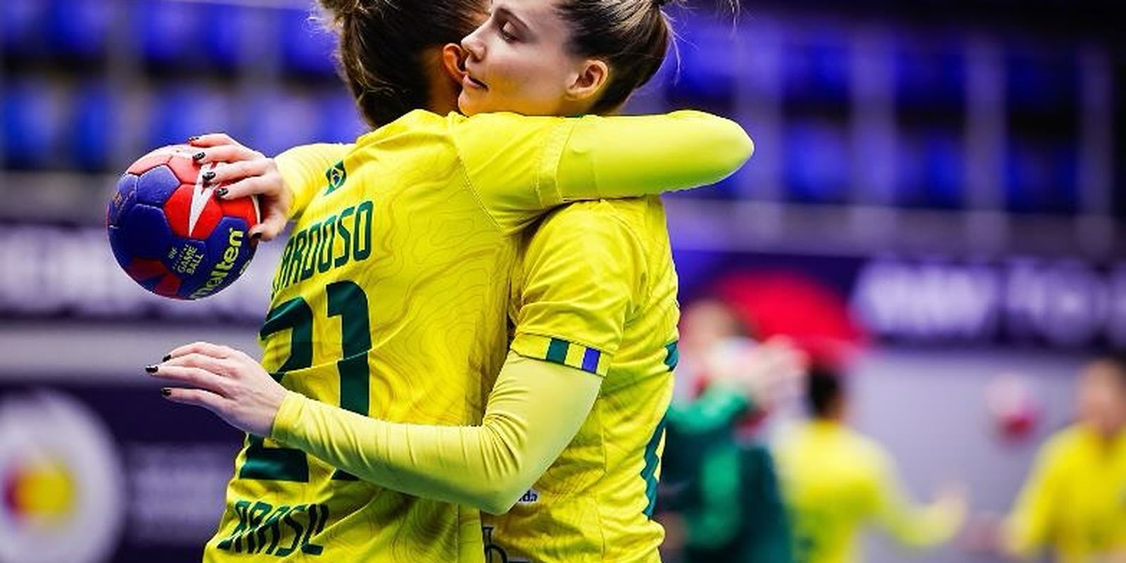 handebol:-brasil-bate-ucrania-com-folga-na-estreia-do-mundial-feminino