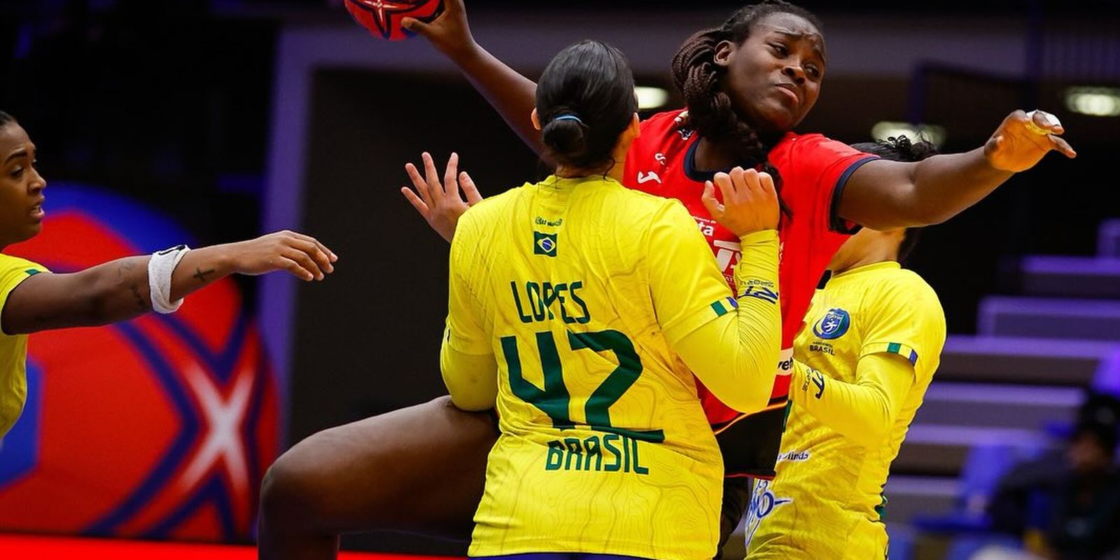 brasil-sofre-primeira-derrota-no-mundial-de-handebol-feminino
