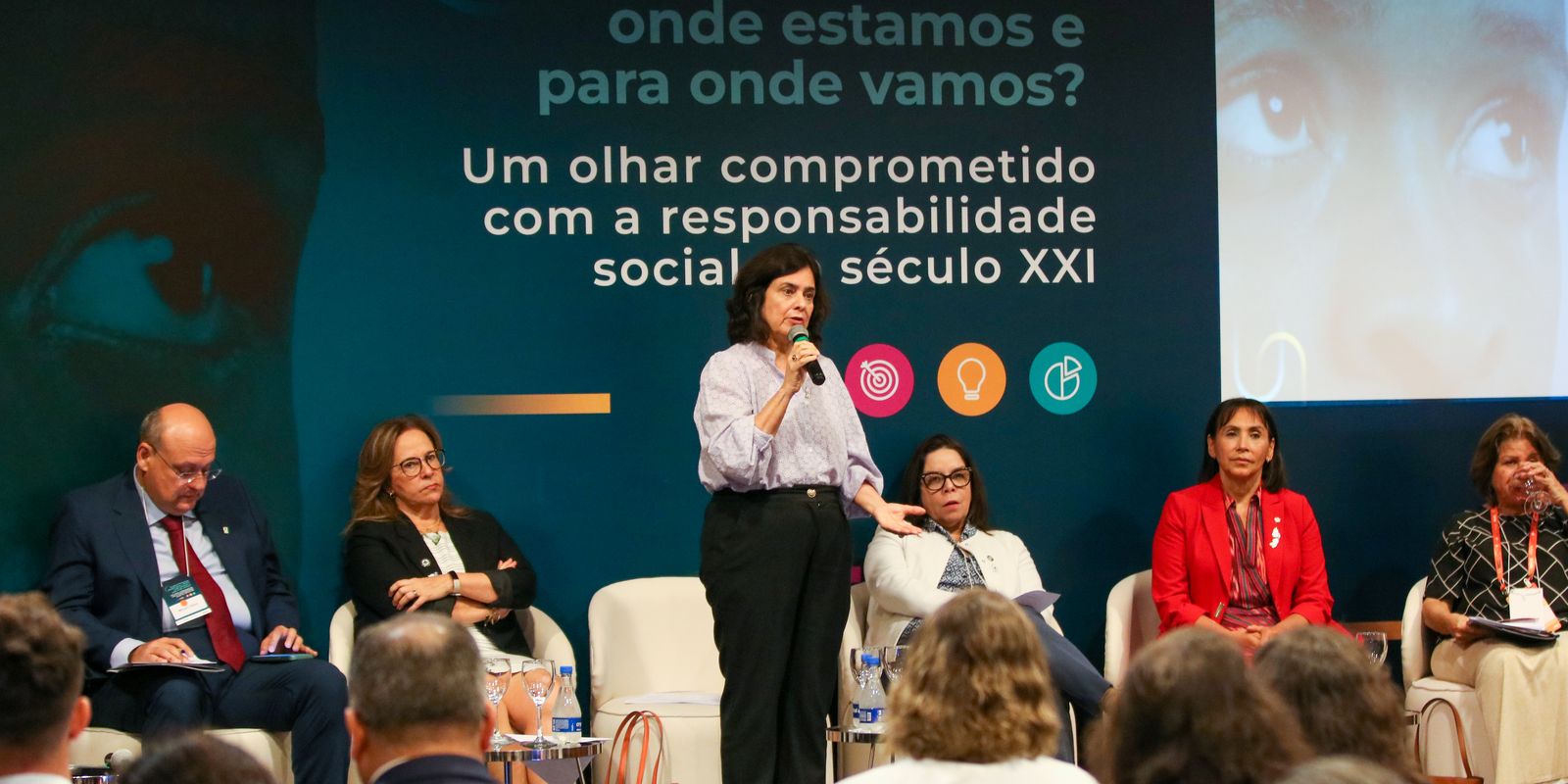 ministra-destaca-etica-como-parte-da-formacao-medica-de-qualidade
