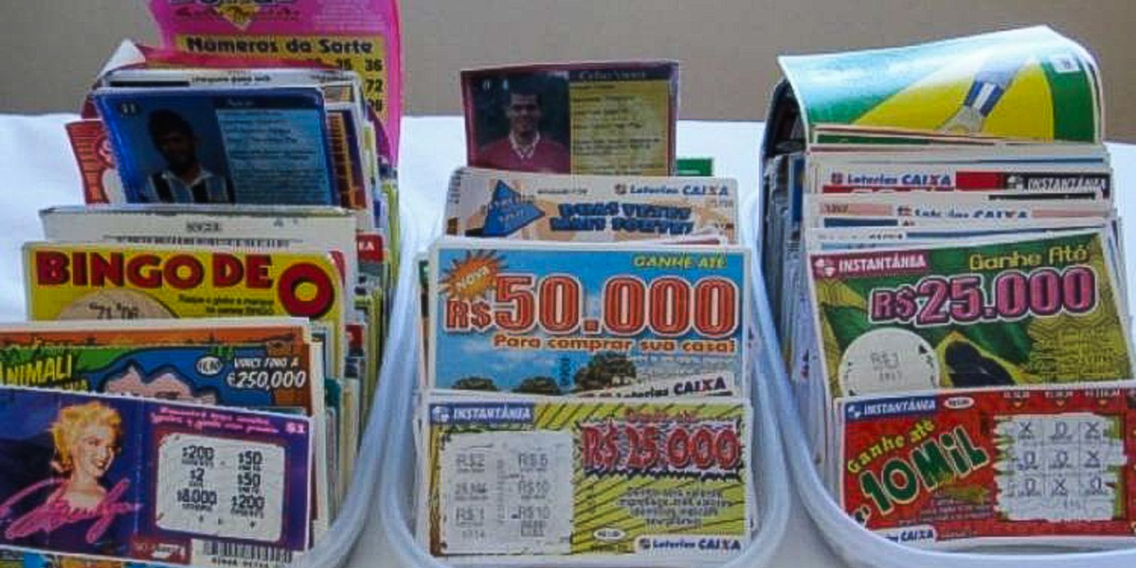 caixa-pode-voltar-a-vender-loteria-instantanea,-a-popular-raspadinha 