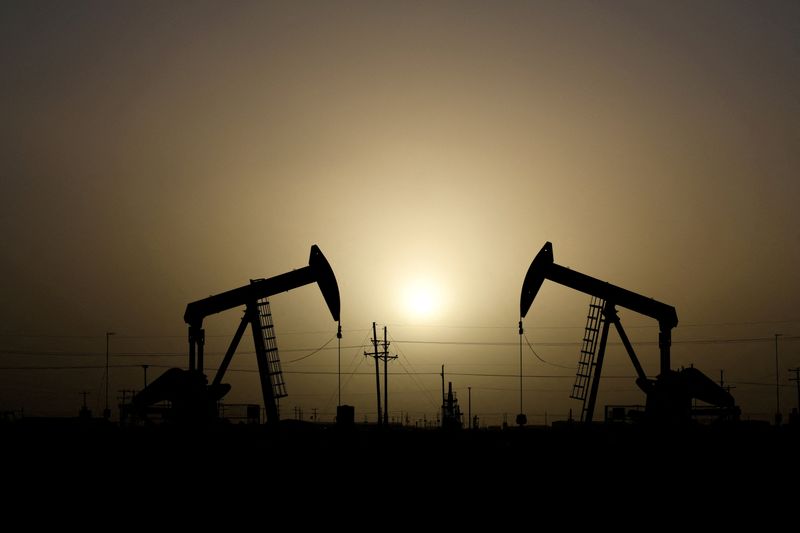 petroleo-cai-mais-de-3%-por-cortes-de-precos-pela-arabia-saudita-e-duvidas-sobre-demanda