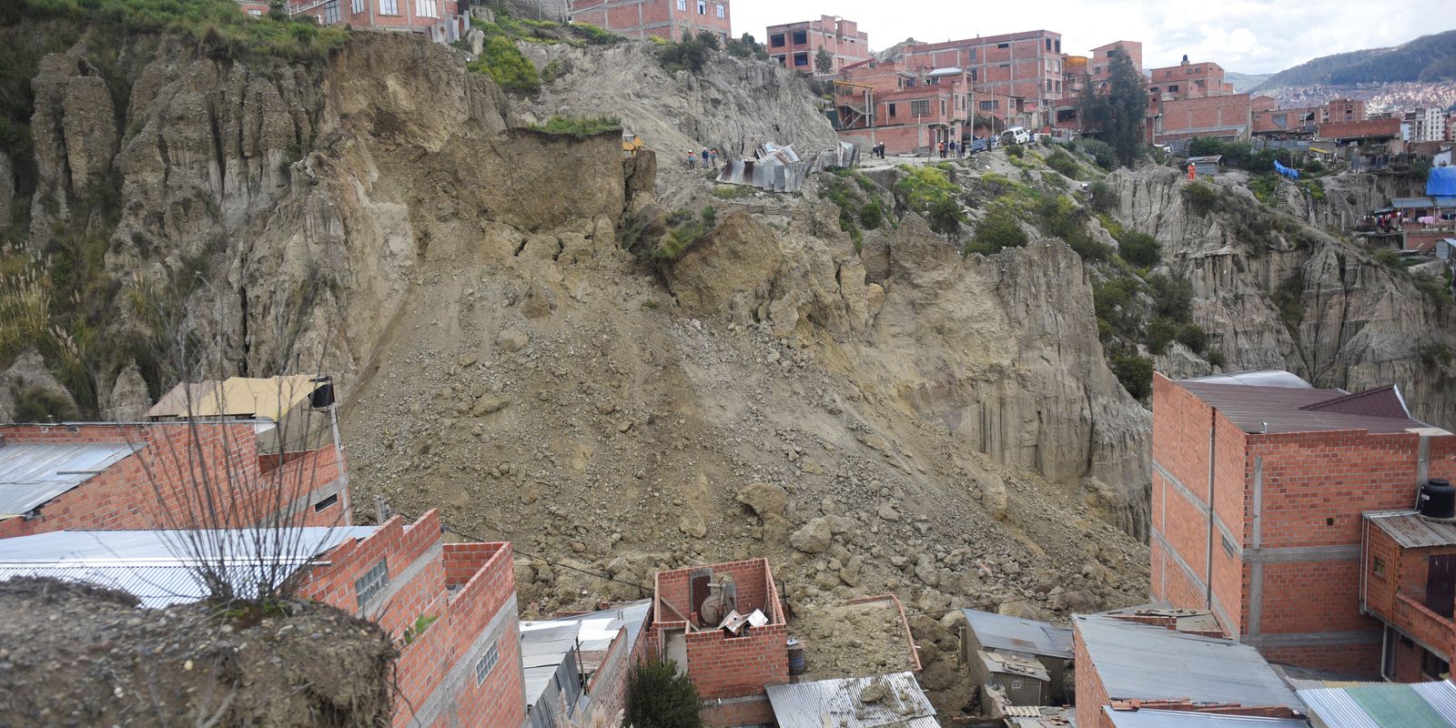 Chuvas matam pelo menos 33 pessoas na Bolívia