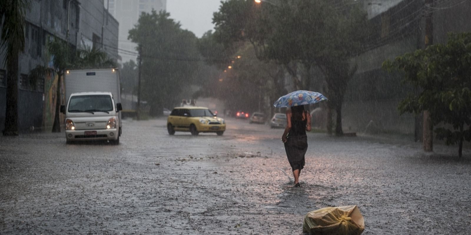 chuva-deixa-cidade-de-sao-paulo-em-estado-de-atencao-para-alagamentos